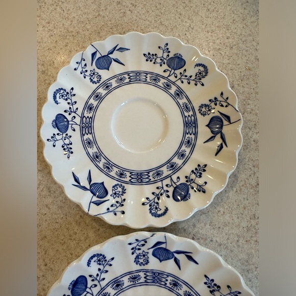 Blue Nordic by J& G Meakin classic blue onion pattern set of 2 cup and Saucers - Picture 7 of 16